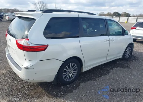2018 Toyota Sienna Xle 8 Passenger z USA, uszkodzony, nr VIN 5TDYZ3DC6JS919708